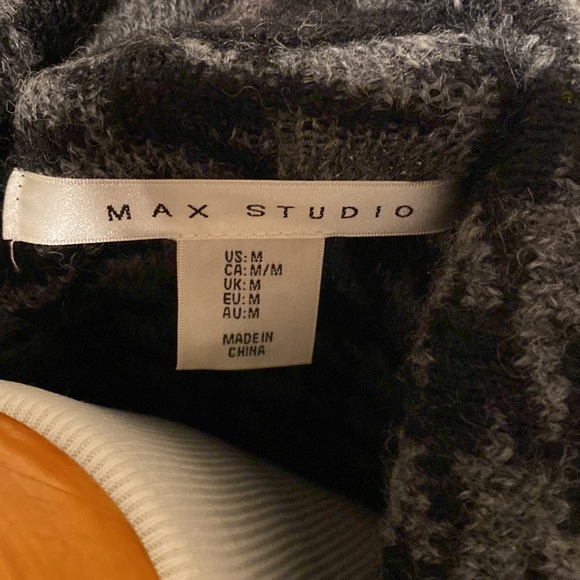 MAX STUDIO wool blend long sweater jacket. Black and gray herringbone. Size US M - Picture 9 of 10